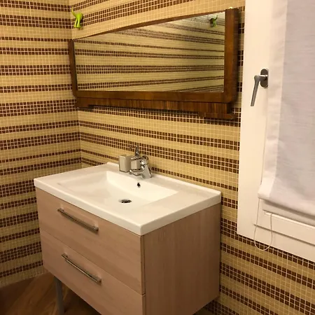 Apartment Deluxe *